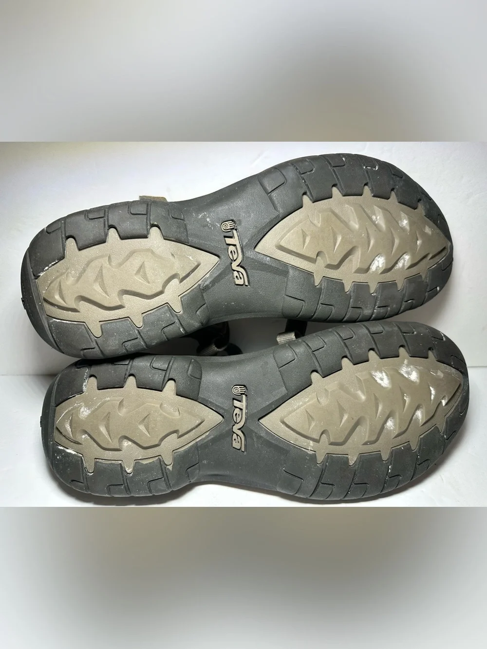Teva Verra Womens Grey Ankle Strap Sport Trail Hiking Outdoor Sandal Shoe Sz 11